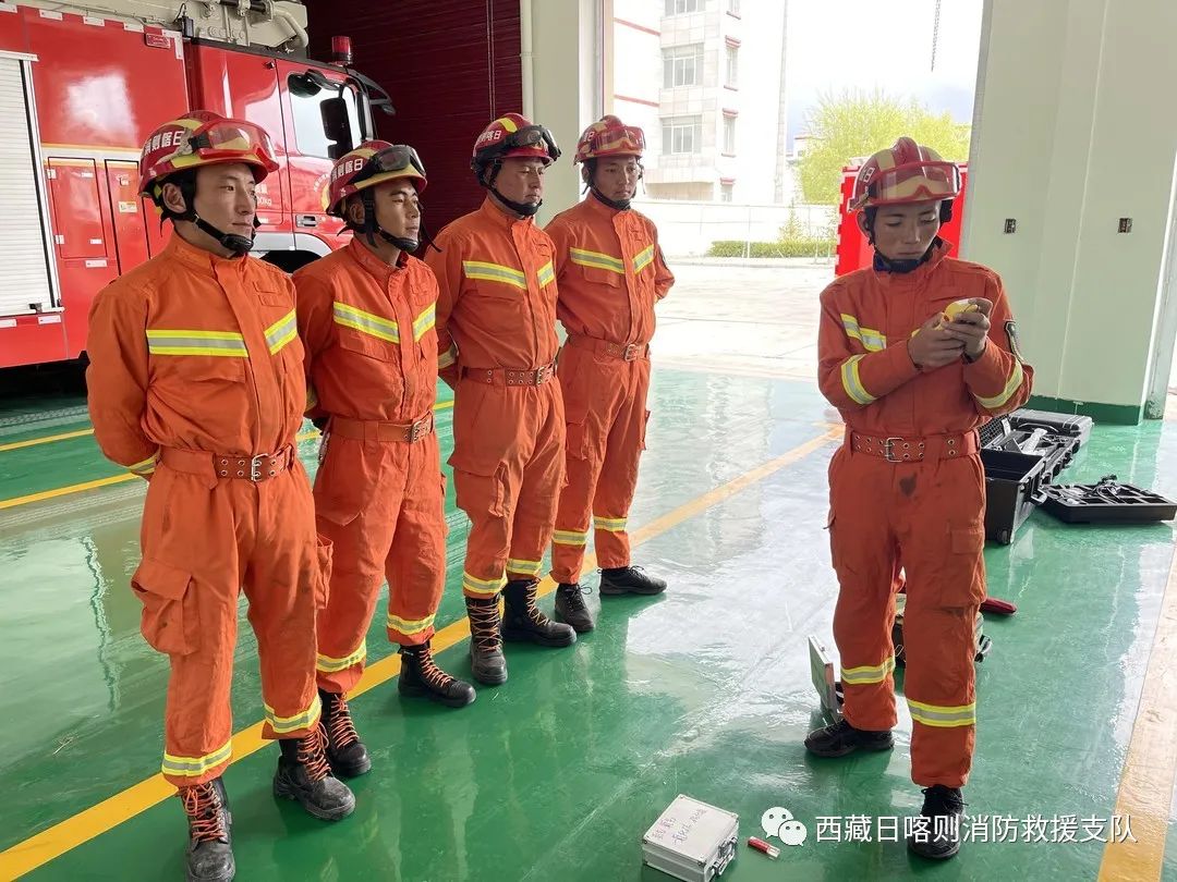 高燃训练锻造灭火救援尖刀利刃,组织开展消防救援技能训练活动