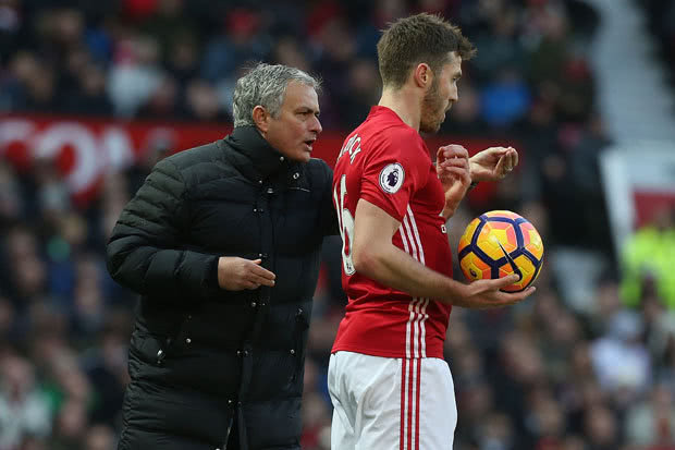 卡里克曼联训练视频,卡里克执教曼联胜率