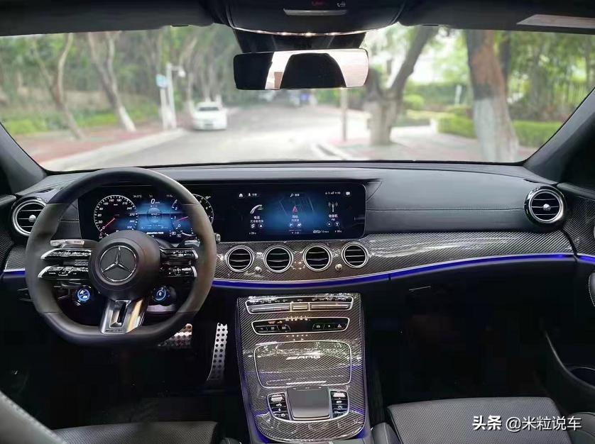 体验最新款奔驰e800敞篷版,体验全新奔驰e级