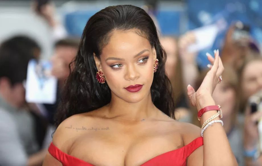 全球最富歌手rihanna,rihanna美国女星
