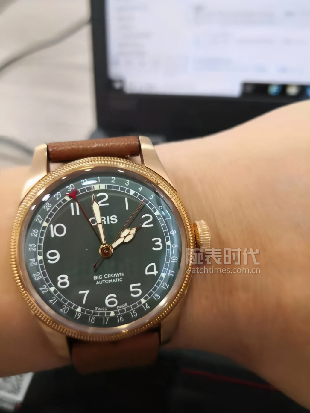 打工人手上适合戴什么,打工的一般戴什么表好点