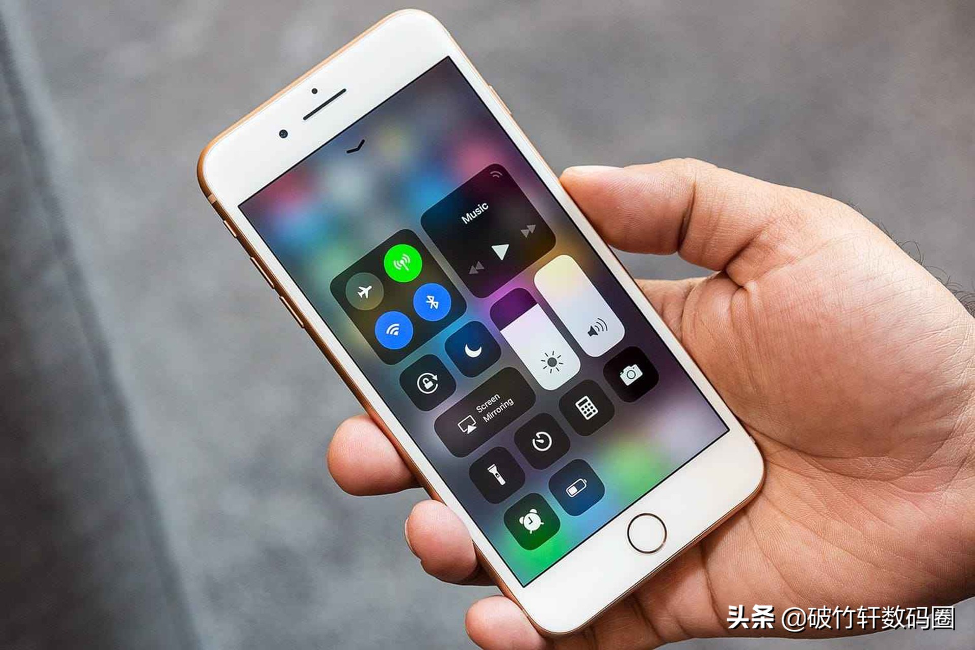 关于手机关闭费流量的功能,手机使用时间长了流量消耗特别快