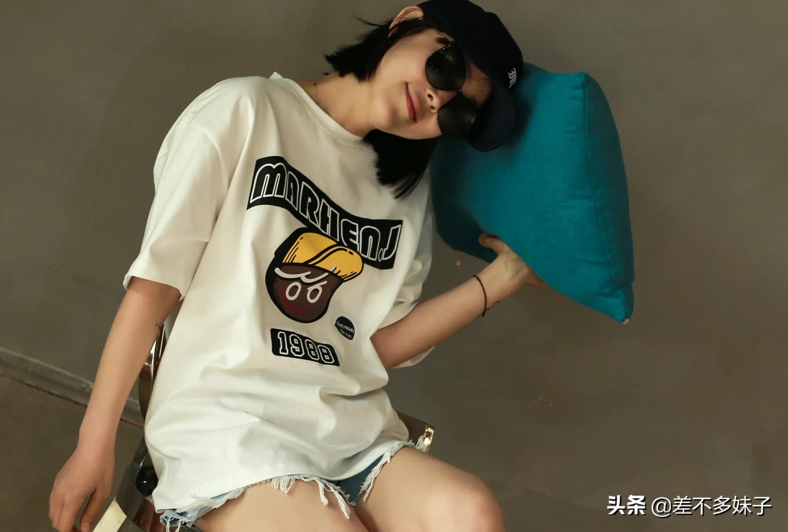 简约夏季宽松t恤ins潮牌,夏款韩系潮牌印花宽松大版t恤