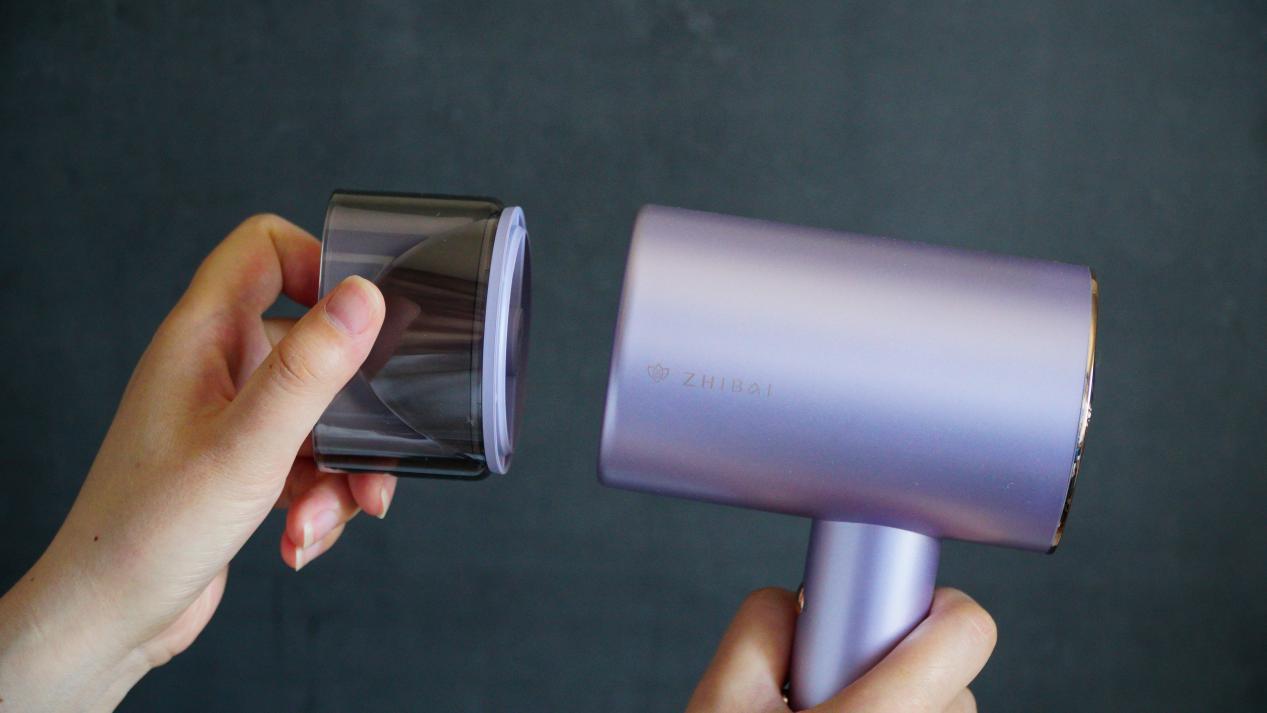 22岁关晓彤和杨紫谁漂亮,关晓彤杨紫同框哪个更美