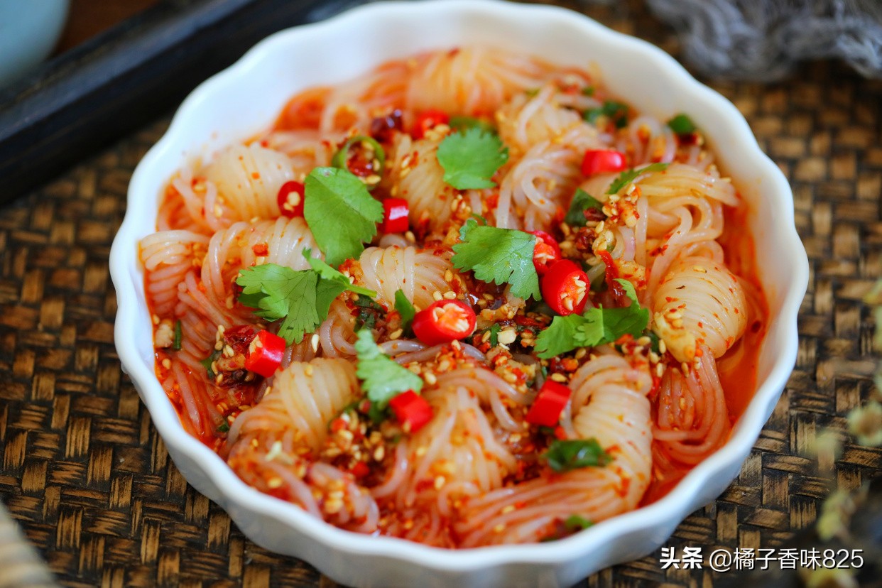 魔芋丝凉拌减肥,魔芋丝减脂餐即食好吃