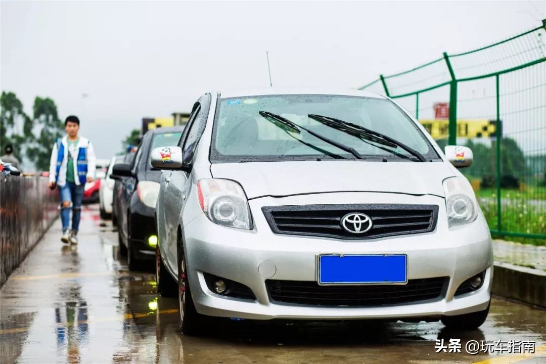 雅力士和飞度gk5哪个好看,雅力士rs和gk5谁厉害