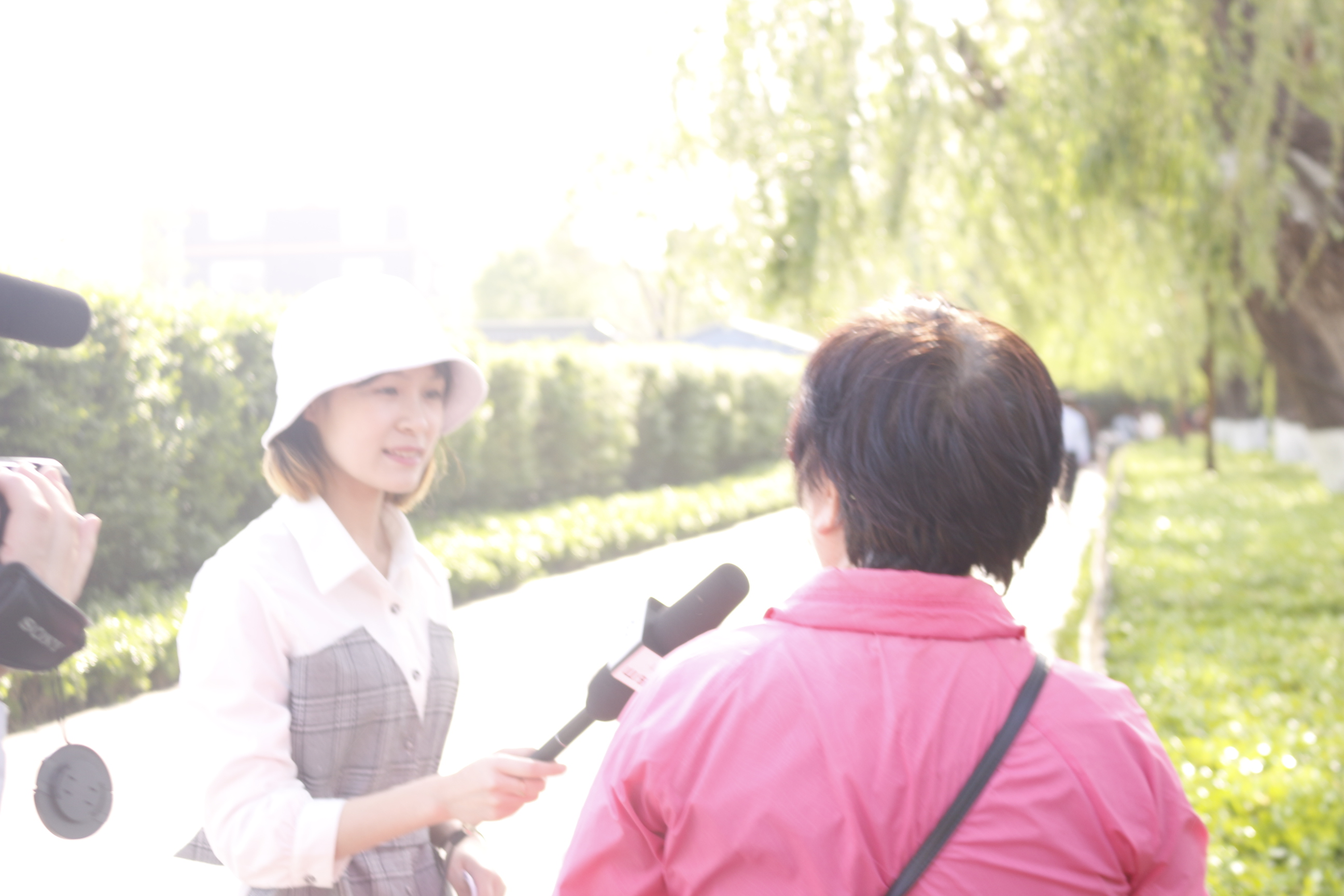 应该怎样克服青春痘的烦恼,对付青春痘的最佳食谱