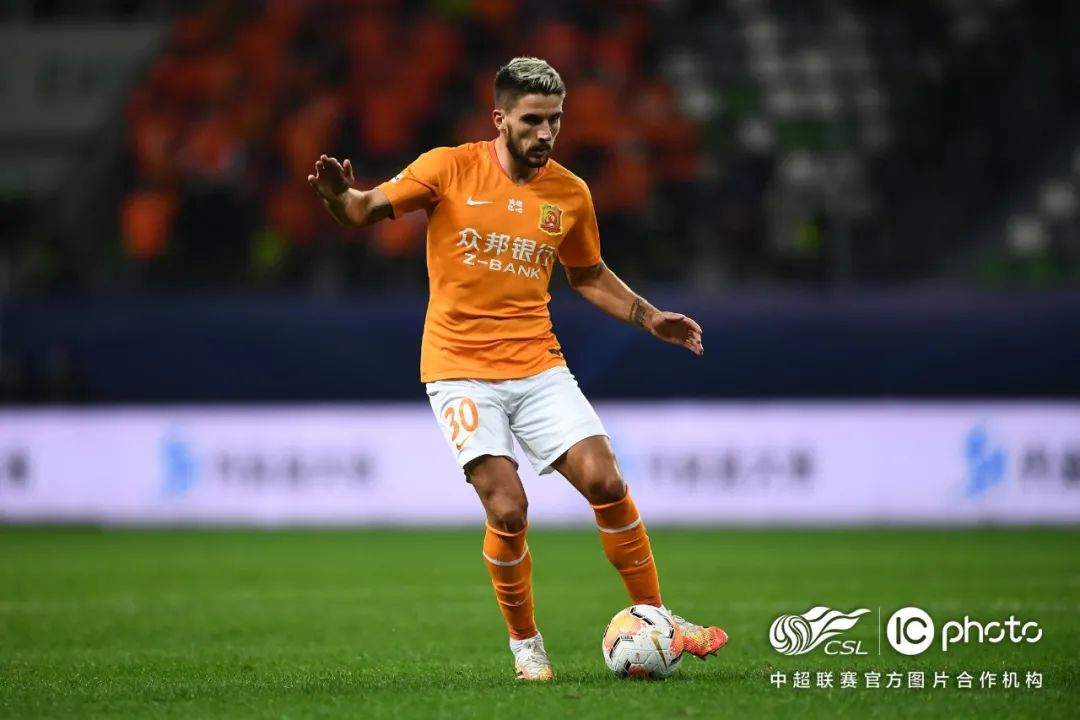 武汉卓尔客场胜广州恒大,武汉卓尔战胜青岛视频
