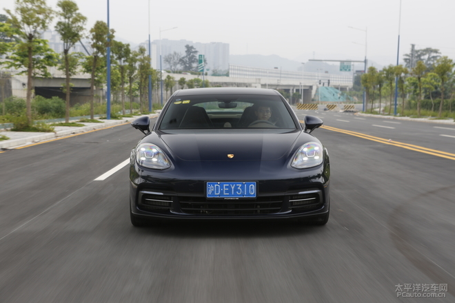保时捷panamera混动深度测试 (全新保时捷panamera4s 2.9t试驾感受)