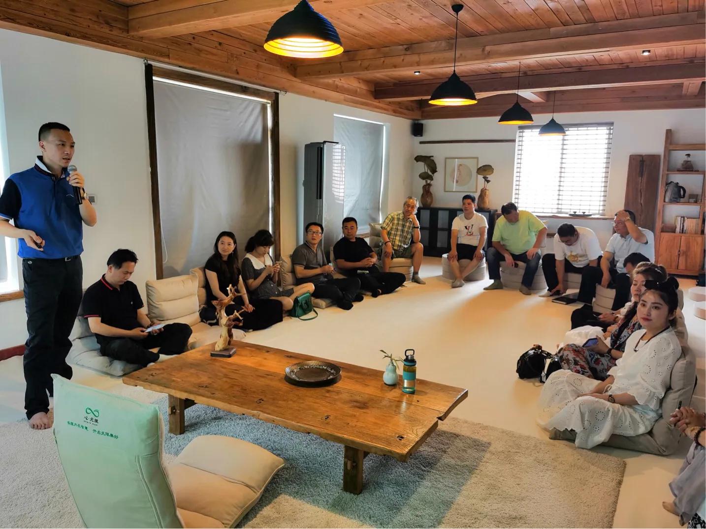 大连珠宝玉石协会秘书长,大连市珠宝玉石协会