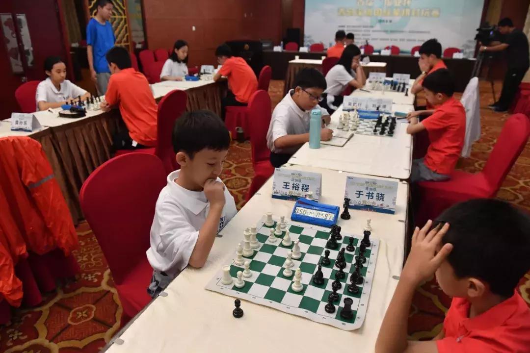 “弈”决高下！青深国象棋手在城阳刮起“时尚体育风”！叶江川、卜祥志都来了……