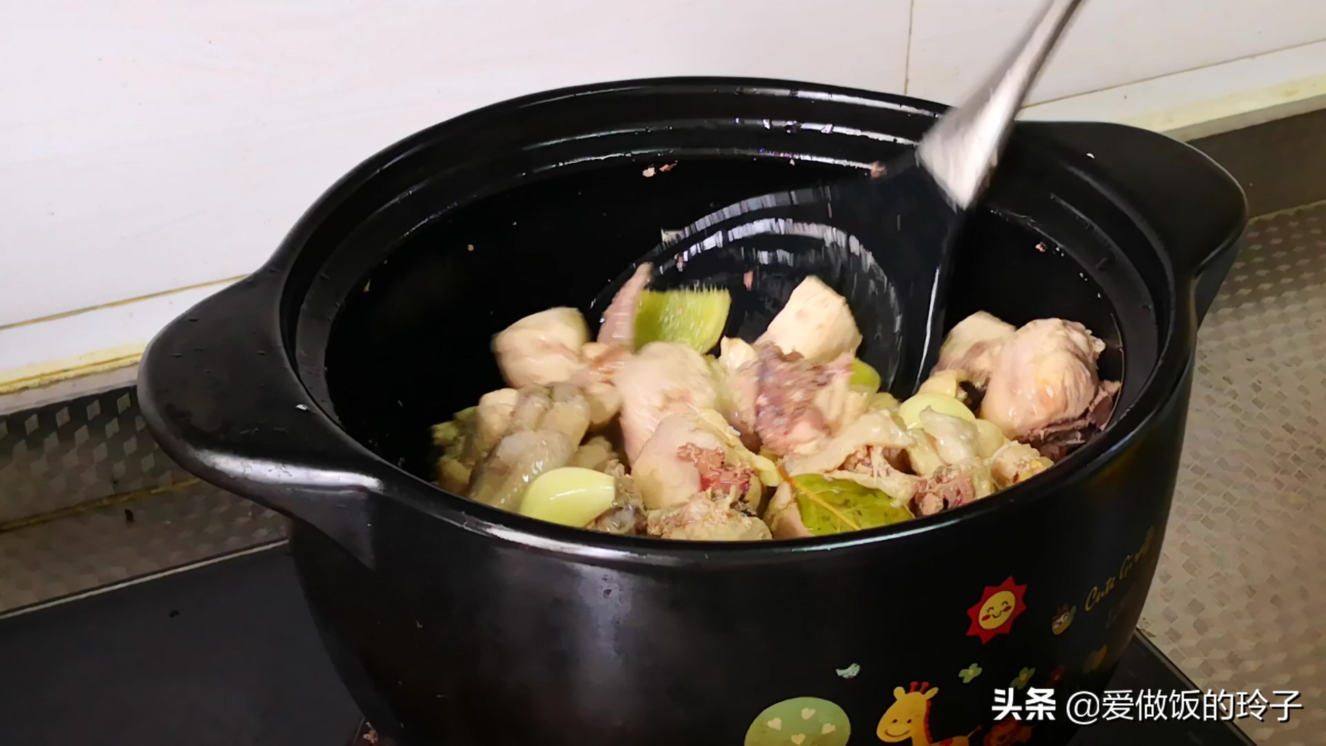 三杯鸡不加九层塔,三杯鸡不加糖吗