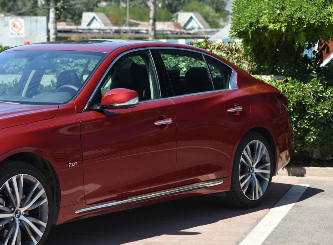 英菲尼迪车标和奇瑞车标的不同,英菲尼迪跟奇瑞的车标对比