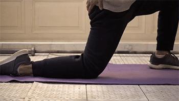 什么动作拉伸腰部,拉伸过程中腰部僵硬