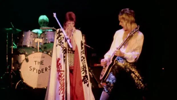 从摇滚教母到美妆博主,摇滚教母二手玫瑰吓坏老外