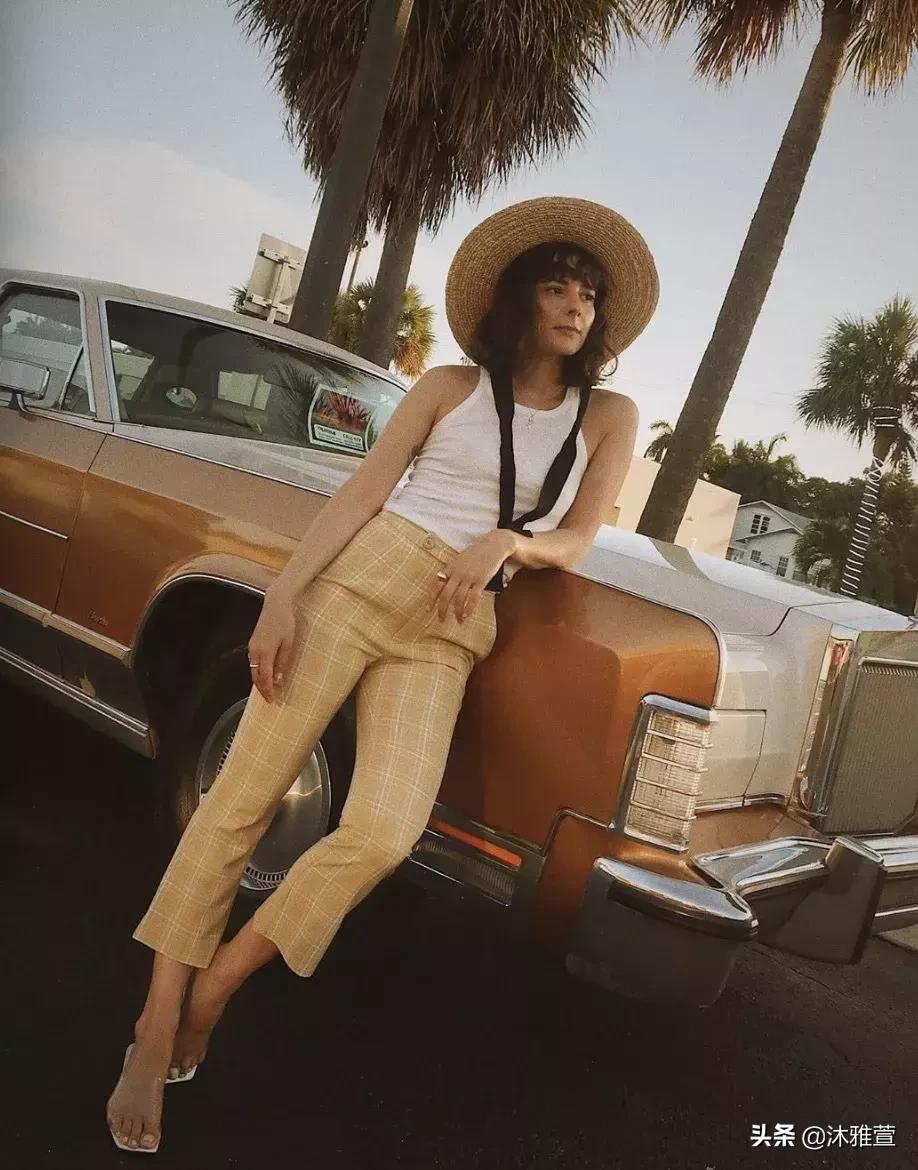 显瘦吊带直筒裤,你穿露肩吊带的样子