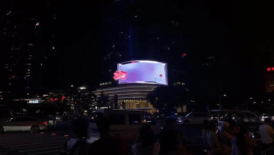 传统户外广告面临的困境,户外广告业现状分析