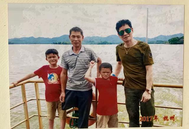 当上“总裁”的“小马云”：石家庄上学，专职保姆照顾，司机接送，大老板运作公司，老家破房新装修