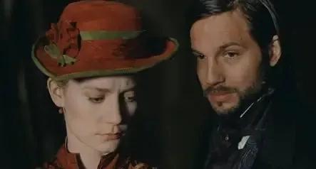 鎯呯鍒濆紑闃呰,鎯呯鍒濆紑闈掓槬鎳垫噦