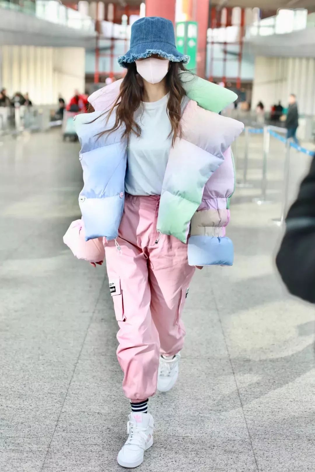 最适合过冬的羽绒服,入冬可以保暖实穿的羽绒服分享