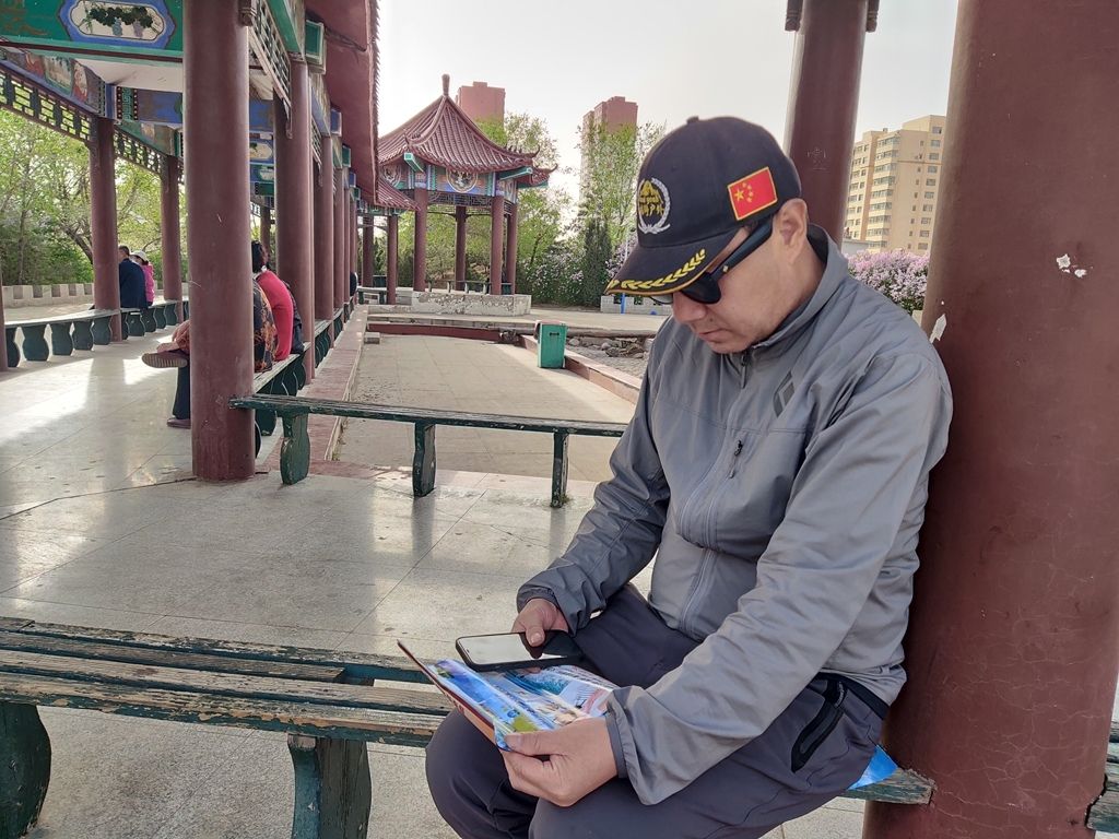 海伦凯勒太阳镜一镜两用,海伦凯勒太阳镜和暴龙太阳镜