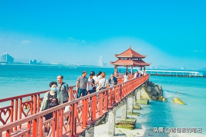 进出景区排队3个小时,岛上物价高上天,这的游客还是多的挤破头