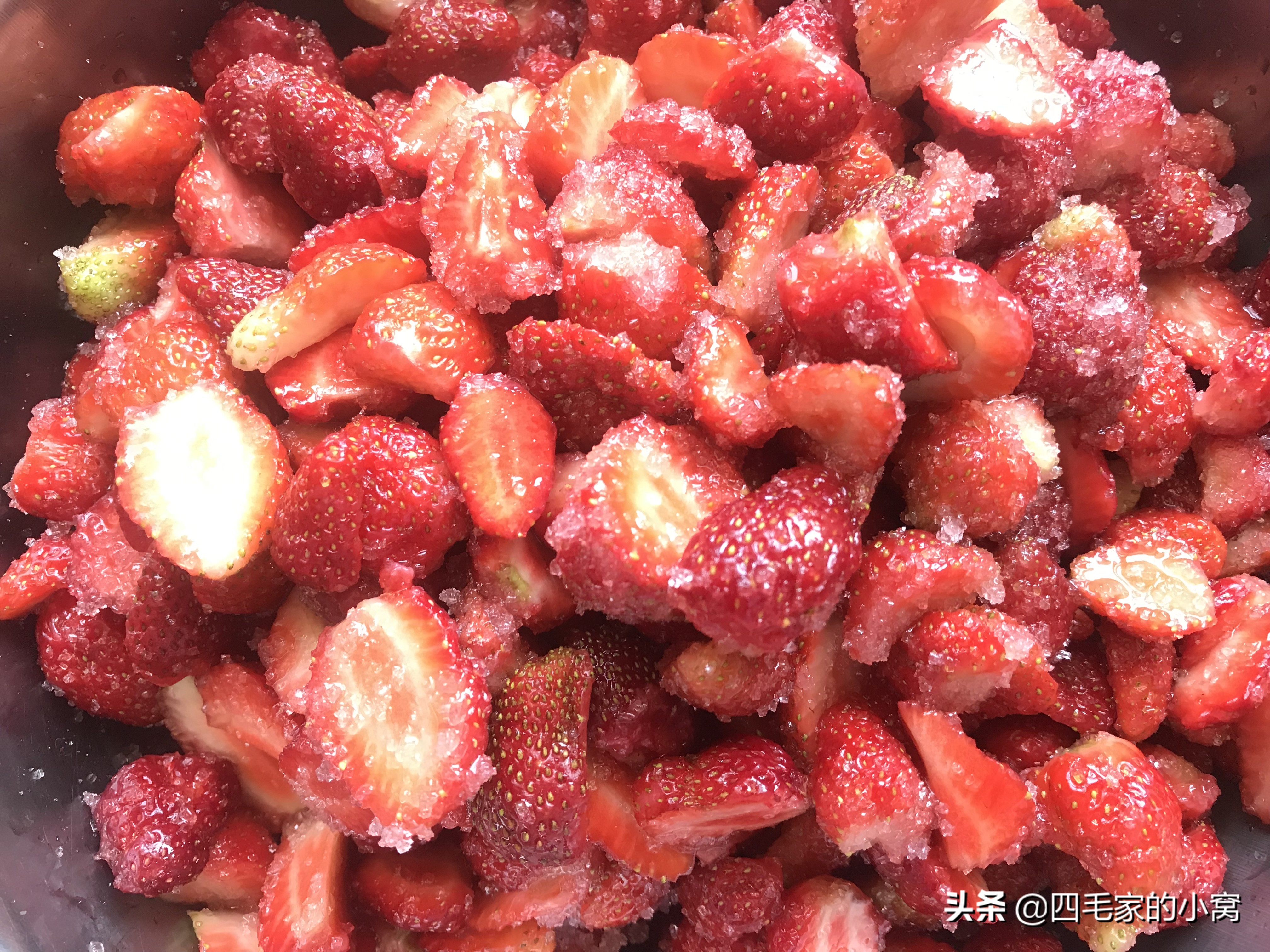 水果奢侈吃法，用自制零添加大果粒水果酱，制作爆款夏季清凉沁饮