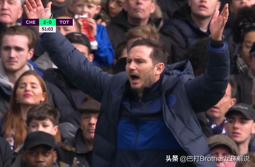 又遇错判？洛赛尔索断腿式踩人，兰帕德表达不满裁判黄牌都没给