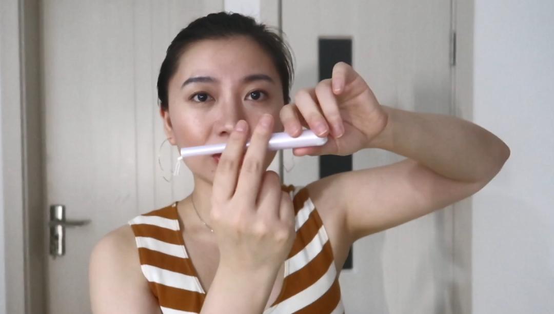 她每句话尺度都大,但并不羞耻