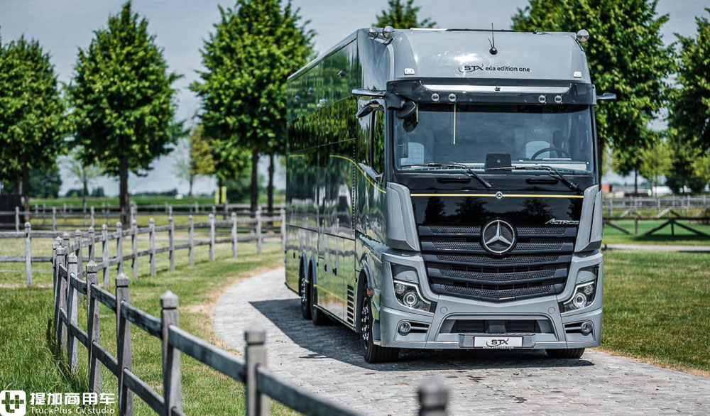 世界顶级豪华奔驰轻卡房车,最新型的奔驰房车