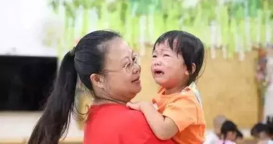 台风玲玲新路径,珠海台风消息最新预报直播