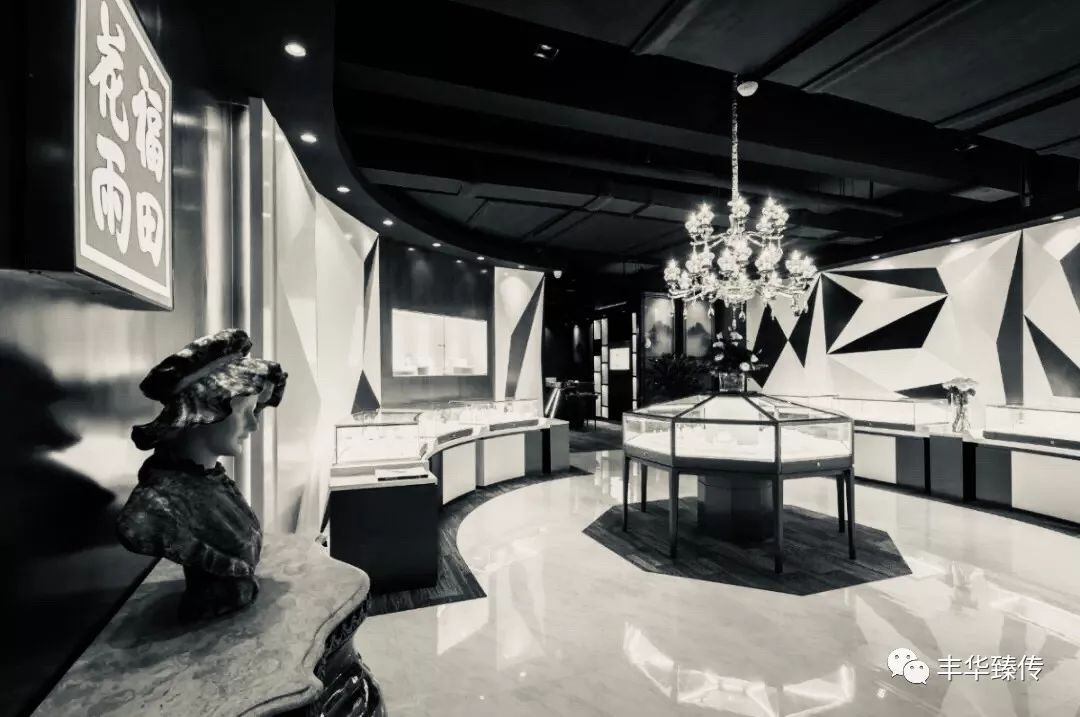 秋雨发梢，梦幻情怀，戴着你的水晶珠链，请跟我来！帽哥出品