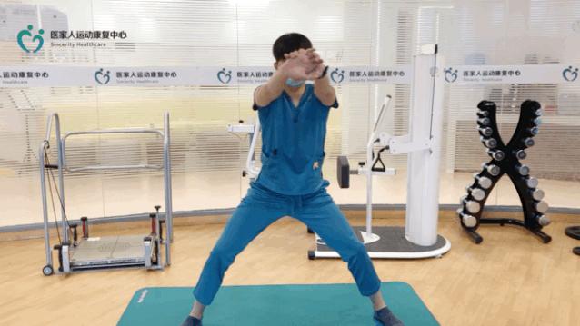 运动前压腿热身怎么样才不伤膝盖,运动前需要知道什么事