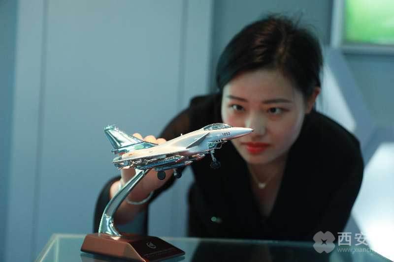 双城记简介,双城记主题分析