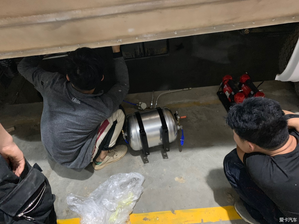 2.0t发动机搭载爱信8at变速箱suv,3.0t柴油v6发动机8at变速箱的车