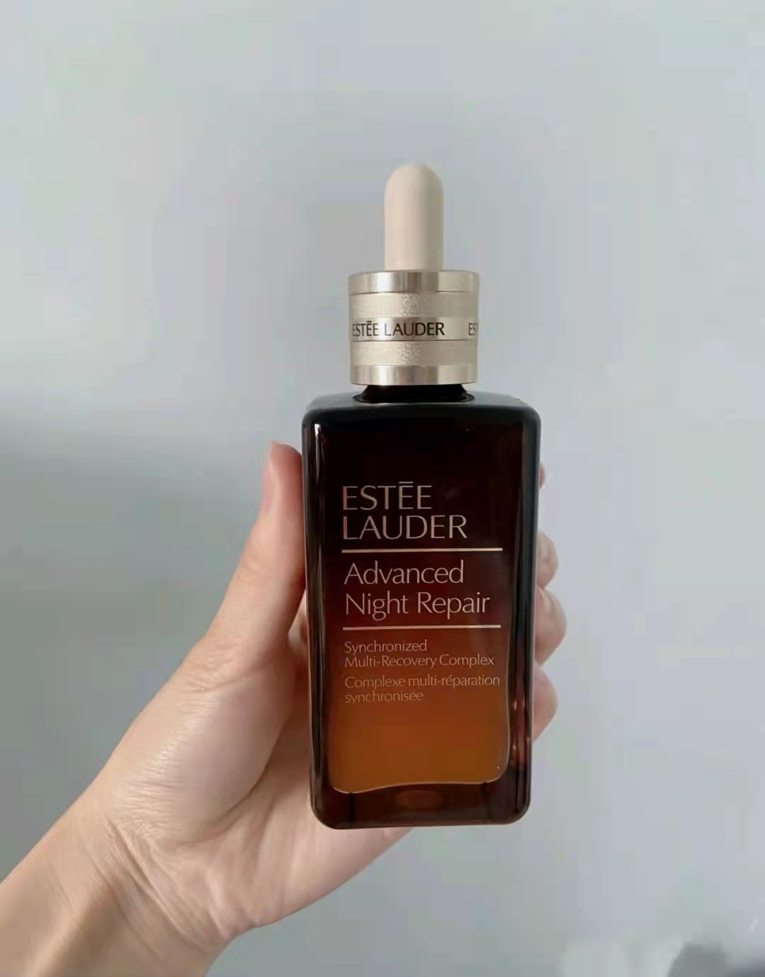 雅诗兰黛兰蔻欧莱雅哪个精华好用,雅诗兰黛欧莱雅和兰蔻哪个好用