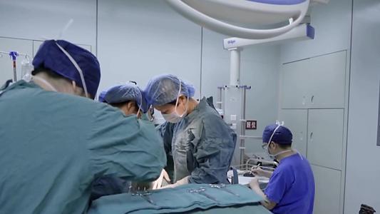 顺产和剖腹产哪个恢复快一些,顺产与剖腹产的利弊产后怎样恢复