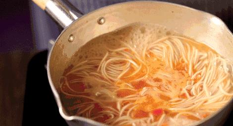 不会发黑的雪平锅,便宜不粘锅的雪平锅