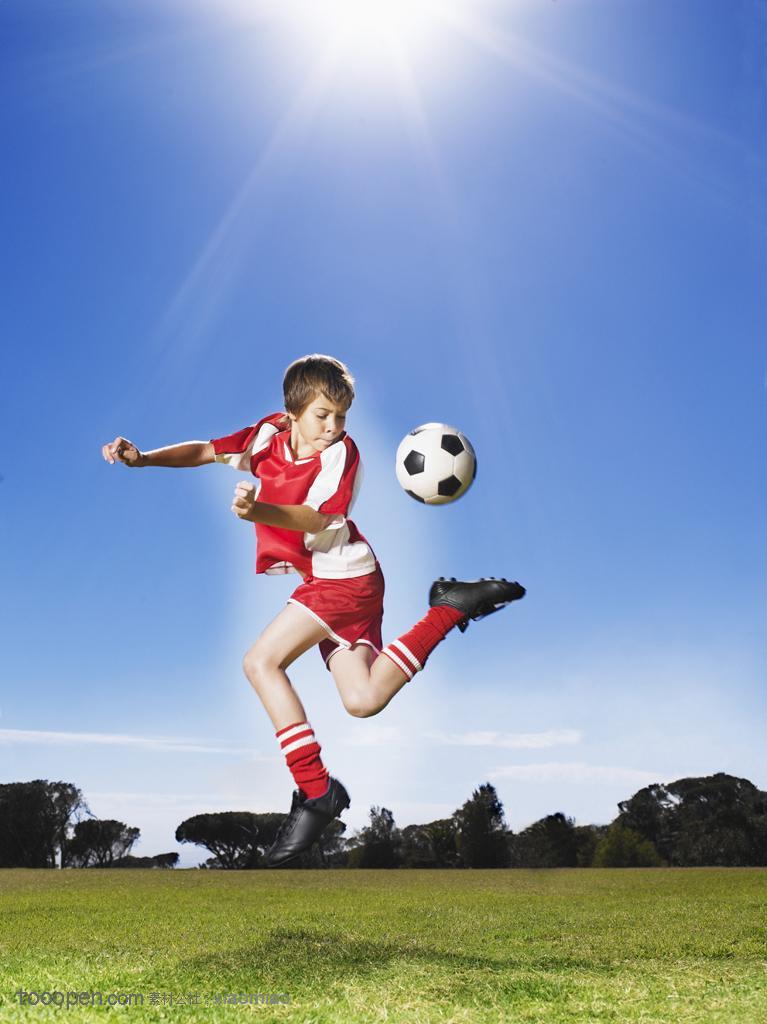 跆拳道老师和学生练功,跆拳道的协调训练有哪些