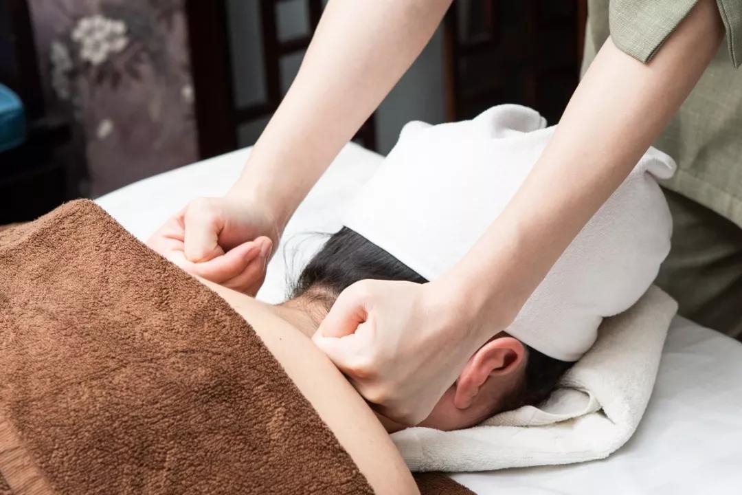 高端养生经络理疗师,肩颈疏通休闲养生spa会馆推荐