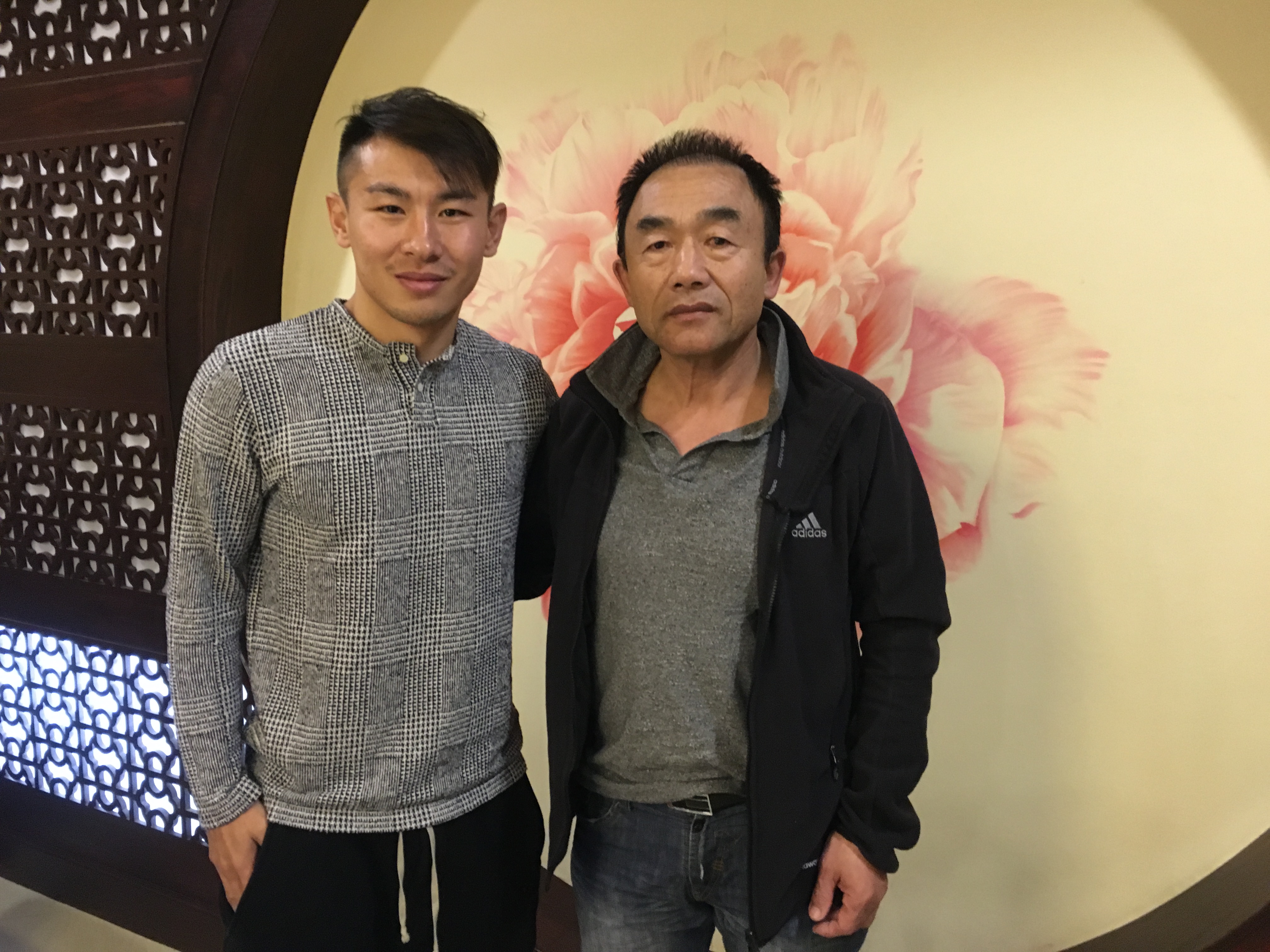 再度手术，终极考验，于汉超的足球往事——斗士，不向命运低头