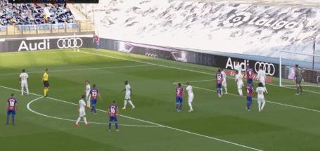 200战10冠胜率高达66%，“倒车之王”齐达内掌舵的皇马依旧犀利