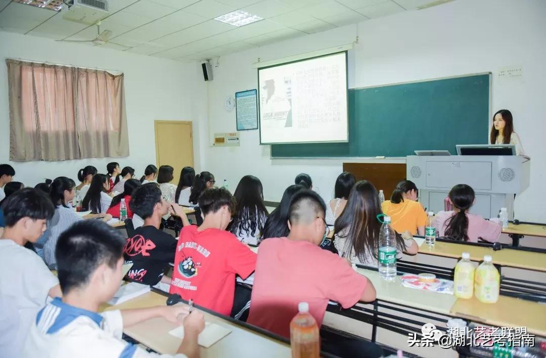 菲尼克斯传媒艺考2021年招生简章,菲尼克斯传媒学校怎么样