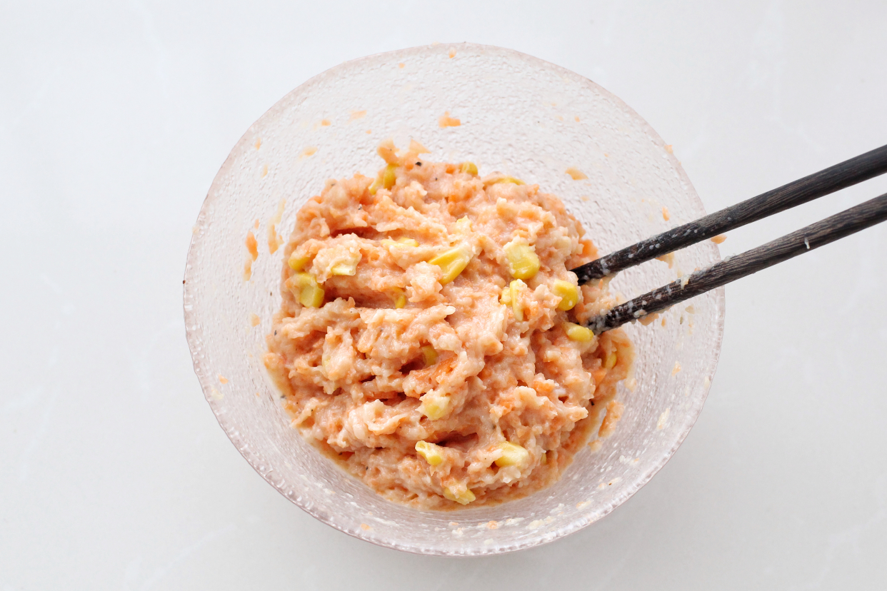 减脂鸡肉丸子怎么做才滑嫩,减脂鸡肉丸子汤做法