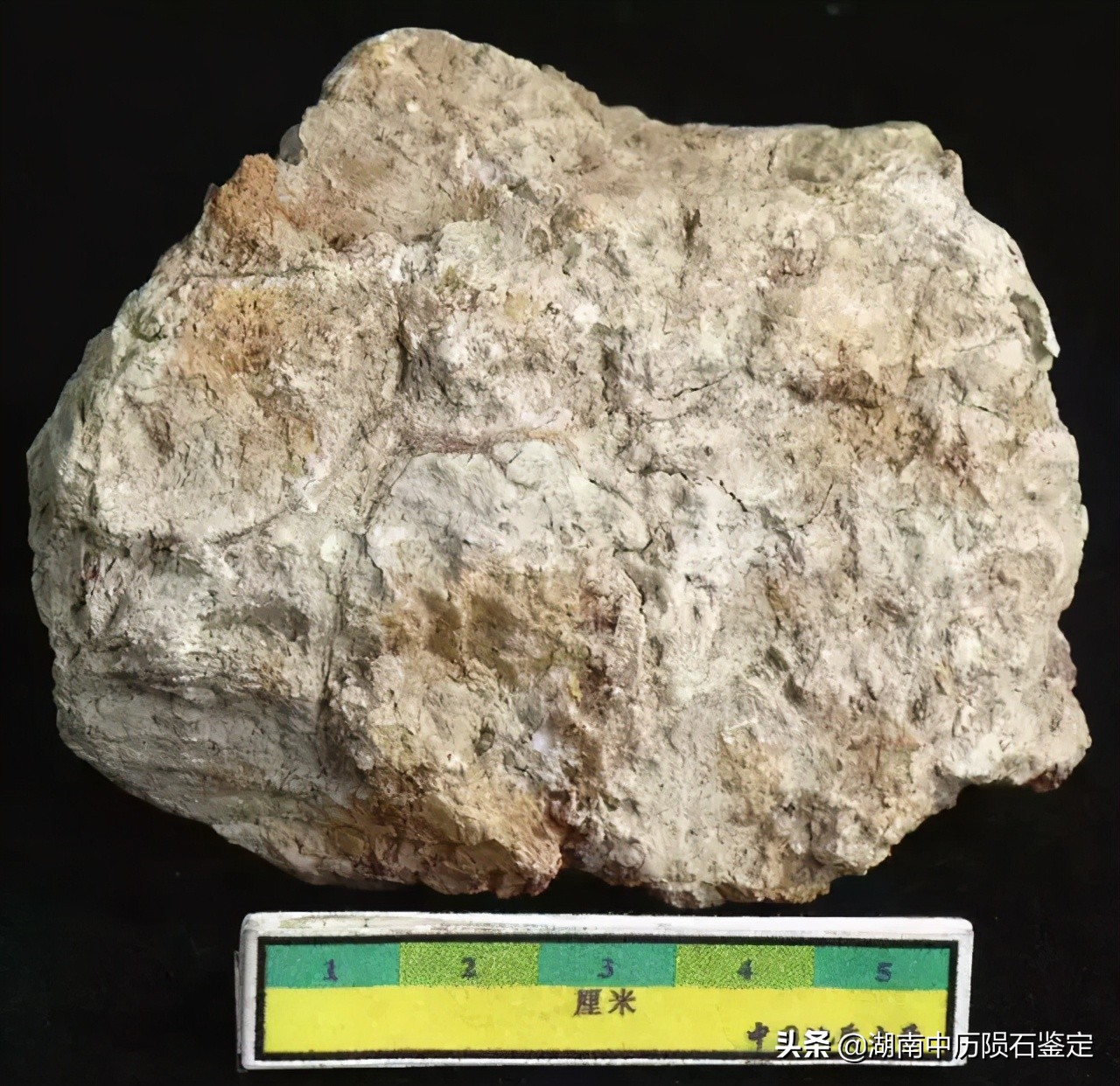 月球陨石与地球矿石的区别,月球陨石和矿石有什么区别