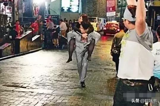 踩着天王嫁豪门，心机女人最好命？