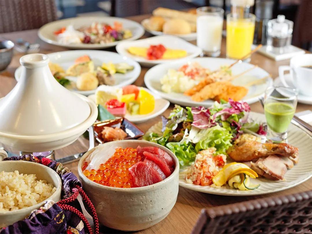 霓虹干饭人，用早餐开启元气满满的一天