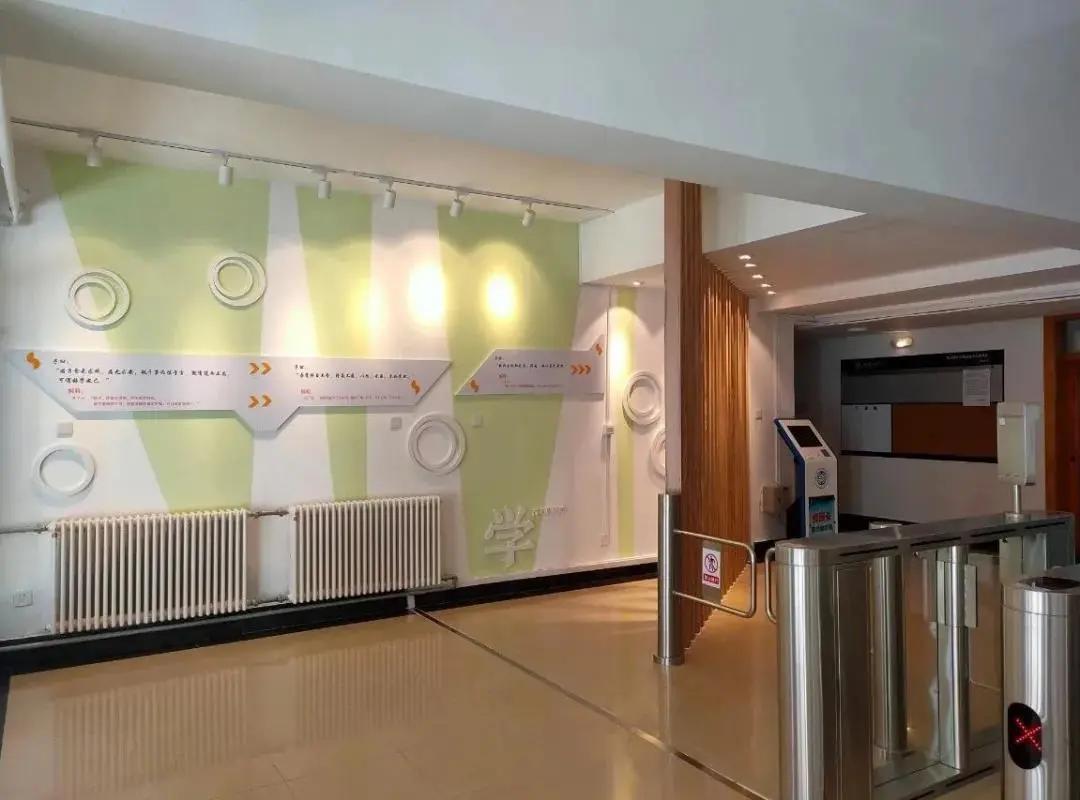 2021级本科生入学报到须知,大一新生报到家长需要做什么