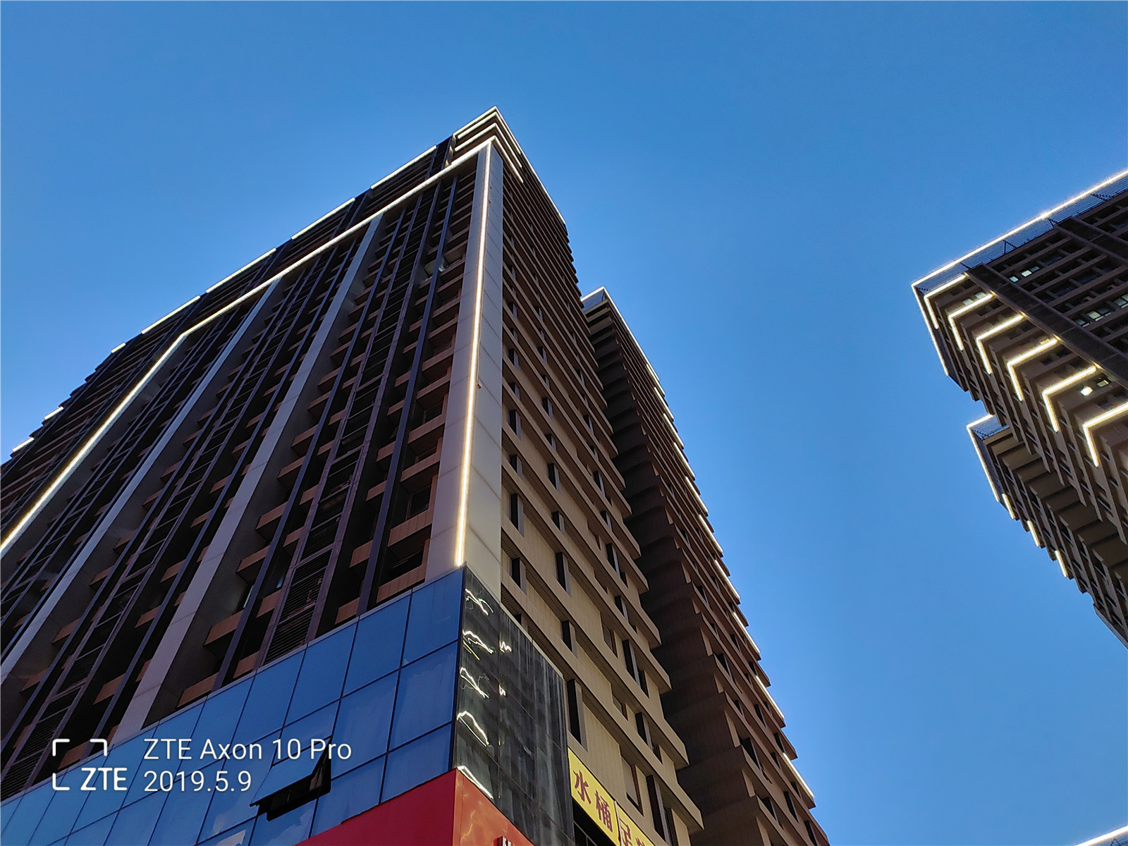 中兴Axon10Pro,中兴axon10pro深度测评