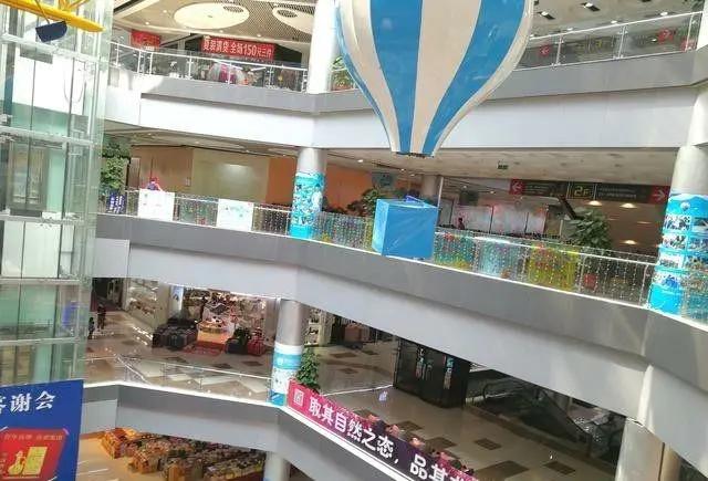 大量商铺转让现状,现在大街上怎么那么多店面转让